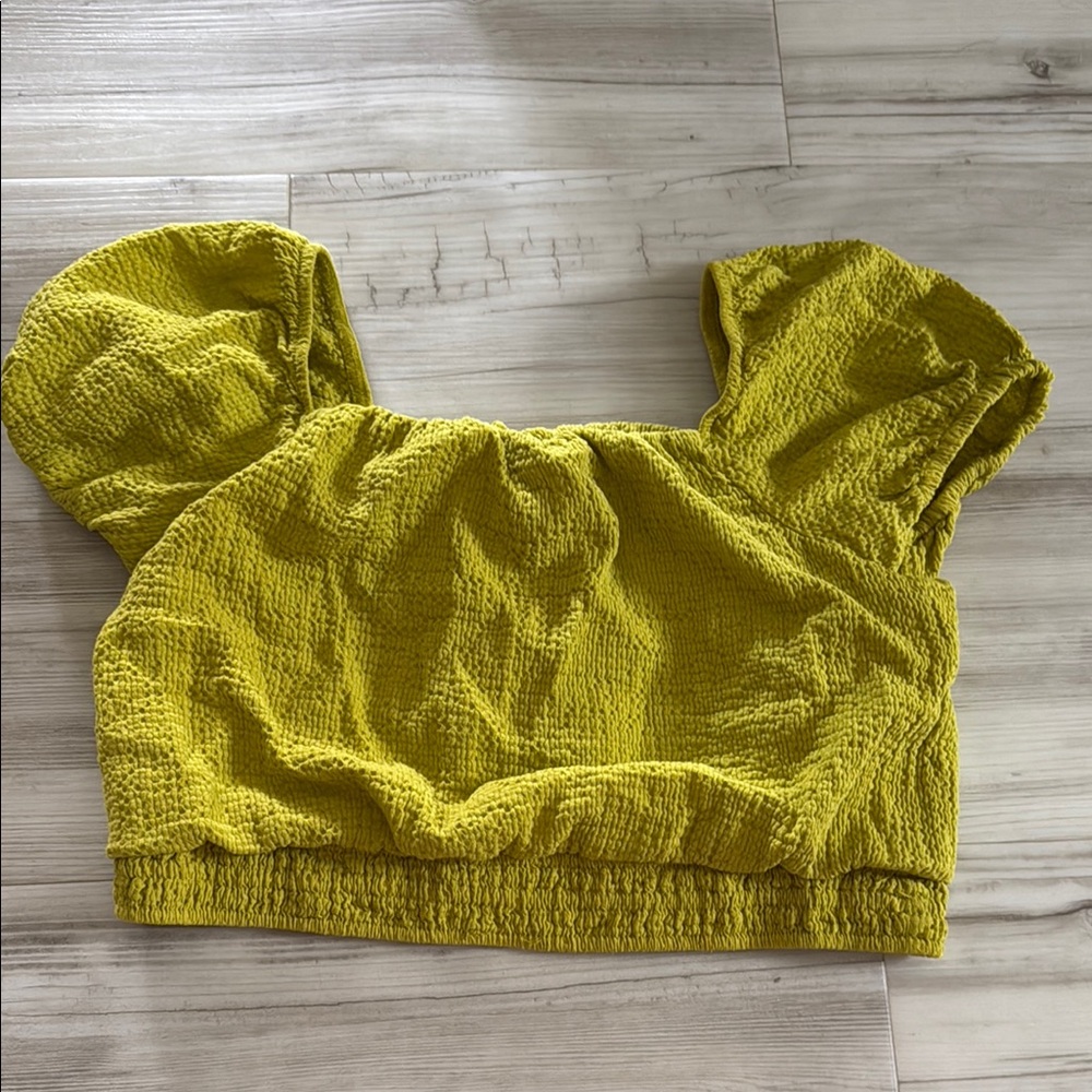 Zara Green Puff Sleeve Crop Top